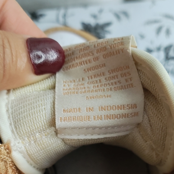 Nike Tan and White Retro High-Top Sneakers - Picture 4 of 10